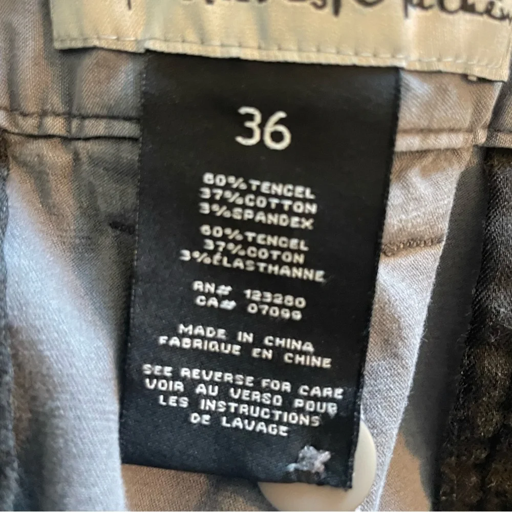 O’Neill board shorts size 34‎